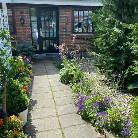 Lovely House With A View Of The Village Church Vakantiehuis Odense